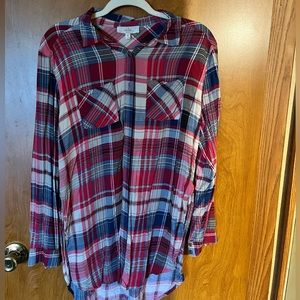 Entro M plaid shirt, works well over a dress or with jeans, high hip cut